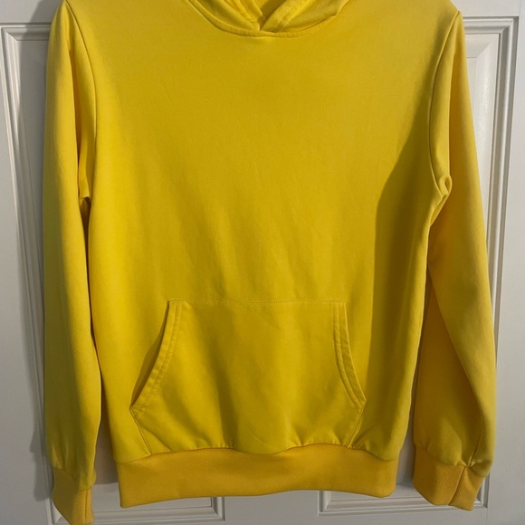 Spring & Gege Bright Yellow Front Pocket Pullover Women’s Hoodie ( S ) - Picture 4 of 8